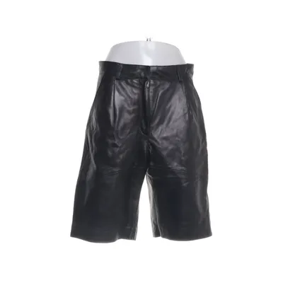 Leather shorts (Black) from The Girl Who Polyester, Leather
