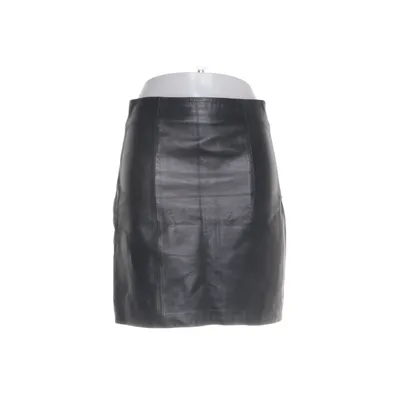 Kjol (Svart) från Edited Polyester, Skinn