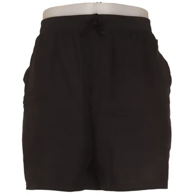 Sports shorts (Black) from Under Armour Polyester