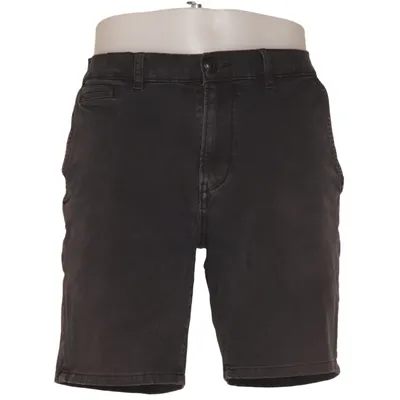 Shorts (STRAIGHT TAPERED FIT) från Quiksilver Bomull