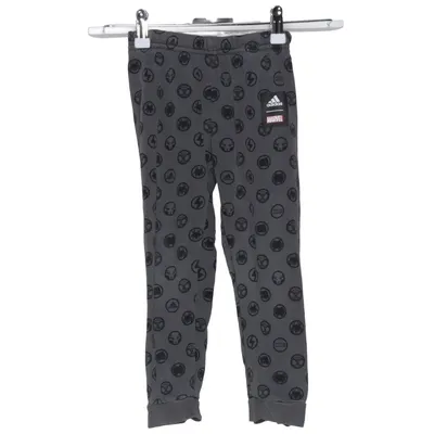 Pantalon de survêtement (Gris, Noir) de Adidas x Marvel Coton, Élasthane, Polyester recyclé
