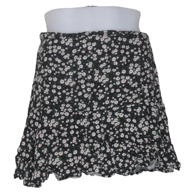 Skort (Black, White, Green) from DeFacto Viscose
