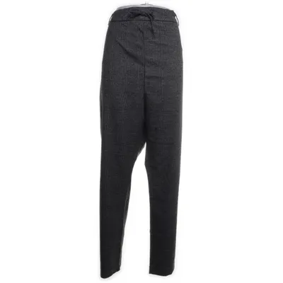 Byxor (Grå) från ONLY Carmakoma Polyester, Viskos