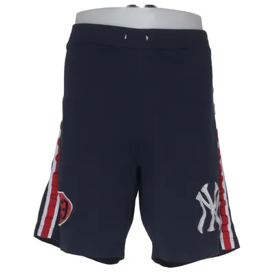 Short de sport (Bleu, Rouge, Blanc) de Majestic Athletic