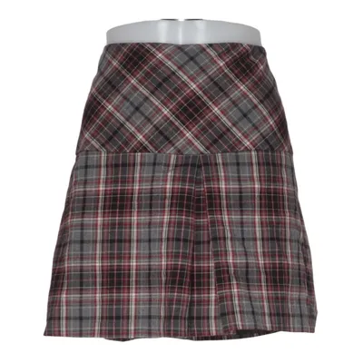 Kjol (Grå, Röd, Svart) från Number One Elastan, Polyester, Viskos