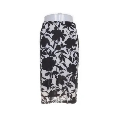 Skirt (White, Black) from Kara Makan