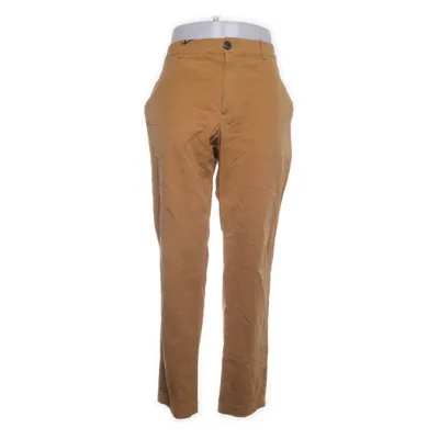 Chino (Marron) de A Kind of Guise