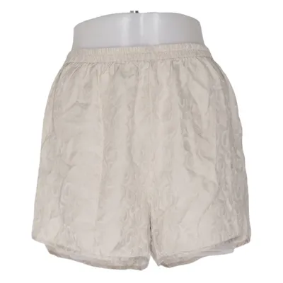 Shorts (Beige) from Lady Avenue Silk