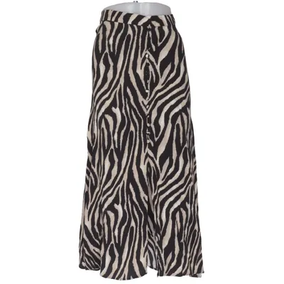 Jupe (Noir, Beige) de Mango Suit