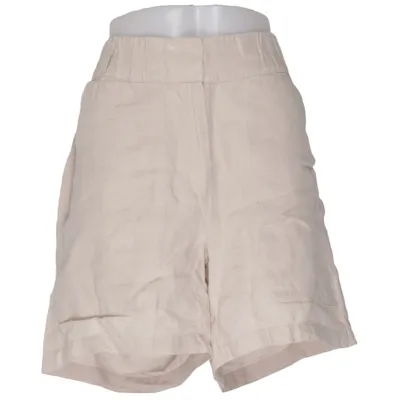 Short (Beige) de Milook Lin