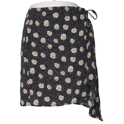 Wrap skirt (Black, Multicolored) from New Look
