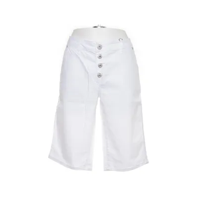 Shorts (White) from Qiero