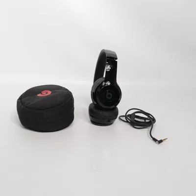 Headphones (Solo2) from Beats