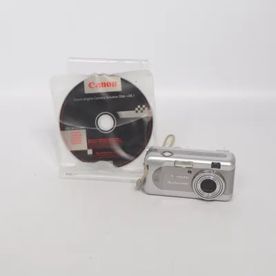 Digital compact camera (PowerShot A420) from Canon