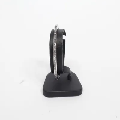 Armring (Silverfärgad) från Snö of Sweden Okänd metall