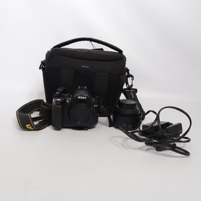 Systemkamera (D5000) från Nikon