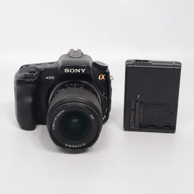 Systemkamera (DSLR-A200) från Sony