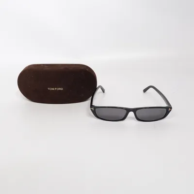 Solglasögon (TF 1058) från Tom Ford