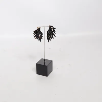 Örhängen (Svart) Okänd metall