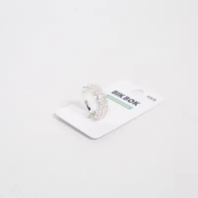 Ring (Silverfärgad) från Bik Bok Okänd metall