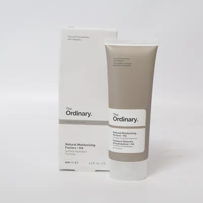Ansigtscreme (Natural Moisturizing Factors + HA) fra The Ordinary