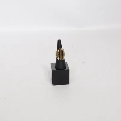 Ring (Guldfärgad) från Dyrberg/Kern Okänd metall