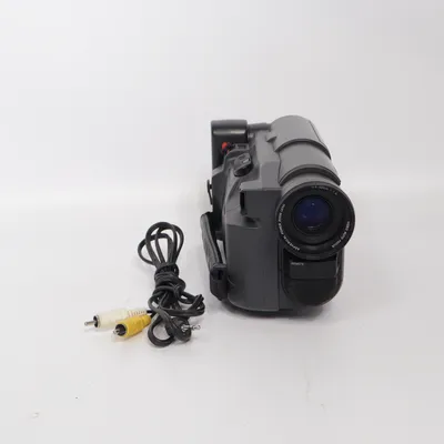 Videokamera (Vm-E110E -f=4-48mm 1:1.6) fra Hitachi