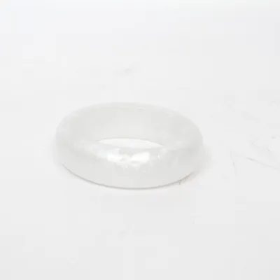 Armring (Vit) Okänd metall