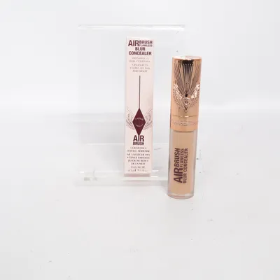 Concealer (Airbrush Flawless Blur ) från Charlotte Tilbury
