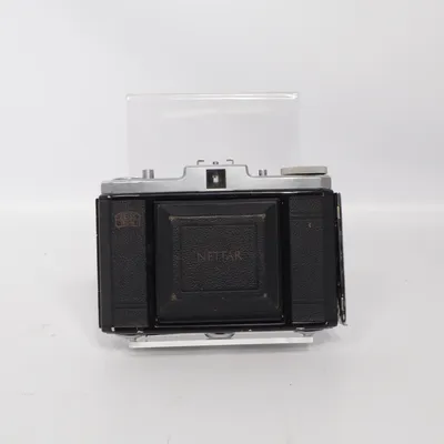 Analogkamera (Nettar) fra Zeiss Ikon