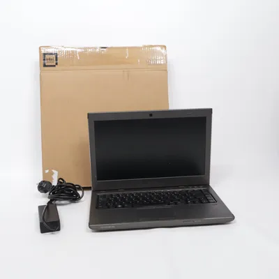 Laptop (Grå) från Dell