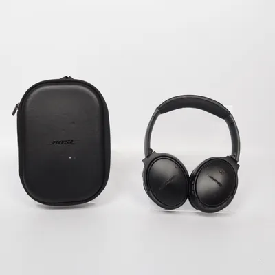 Hörlurar (Svart) från Bose