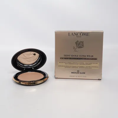 Highlighter (Teint Idole Ultra Wear) from Lancôme