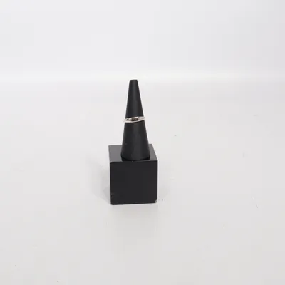 Ring (Silverfärgad) Okänd metall