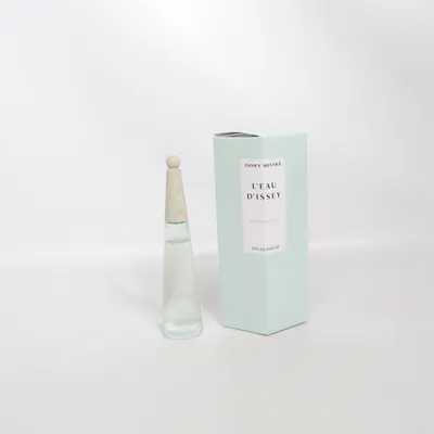Eau de Parfum (L'Eau D'Issey Eau Essentielle) de Issey Miyake