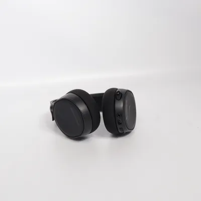 Hovedtelefoner (Arctis Nova 7) fra Steelseries