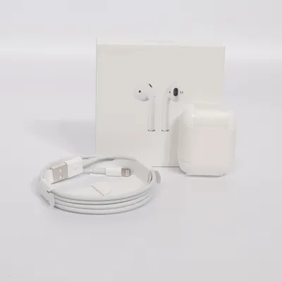 AirPods (MV7N2ZM/A) från Apple