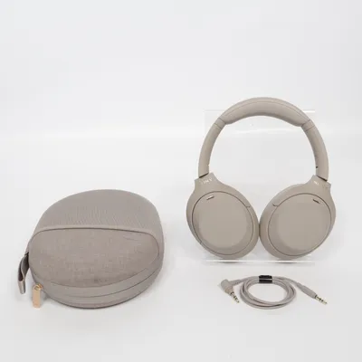 Hörlurar (WH-1000XM4) från Sony