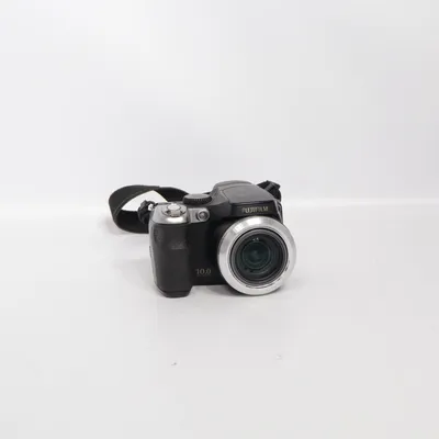Kompaktkamera (Finepix S8100fd) fra Fujifilm