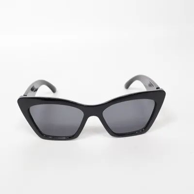 Solglasögon (NA-KD 005-190430) från NA-KD