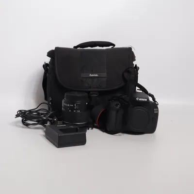 Systemkamera (EOS 1200D) från Canon