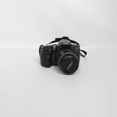 Systemkamera (Dynax 500si 28-80mm 1:4(22)-5.6) från Minolta