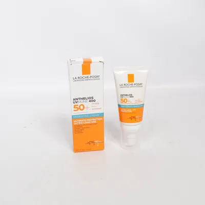 Sunscreen (Anthelios Uvmune 400) from La Roche-Posay