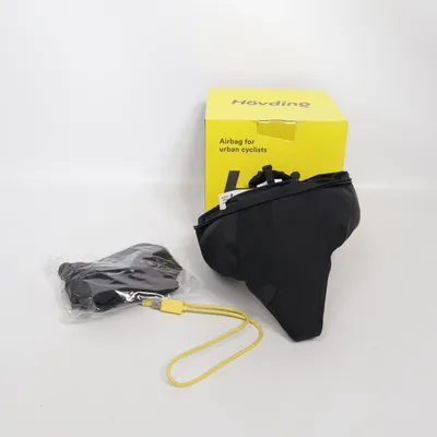 Throat protector (Black) from Hövding