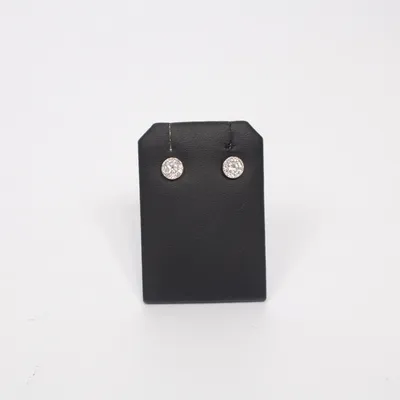 Örhängen (Silverfärgad) från Snö of Sweden Okänd metall