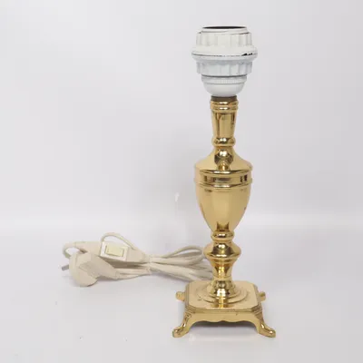 Lampfot (Guldfärgad, Vit)