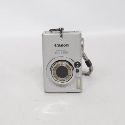 Digital kompaktkamera (Ixus 500) från Canon