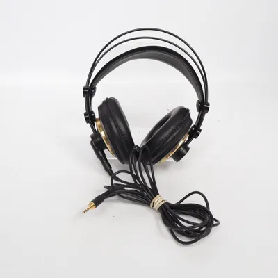 Hörlurar (K240 Studio) från AKG