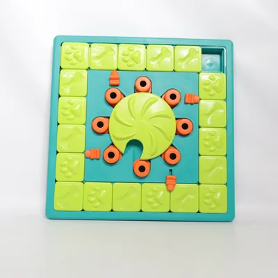 Dog toy (Blue, Green, Orange) from Outward Hound