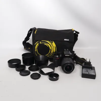 Systemkamera (D5100) från Nikon